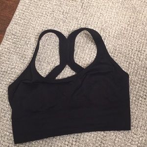 Black sports bra M or 32-34 C-D